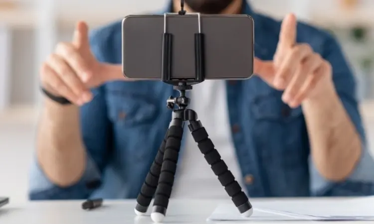 Aksesori Gadget yang Harus Dimiliki Konten Digital