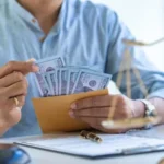 Cara Memilih Pinjaman Online yang Aman dan Legal