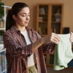 Cara Merawat Pakaian Berbahan Sensitif agar Awet